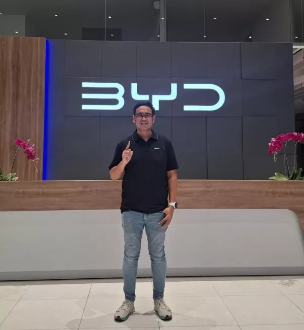 Aditya Hanung-Sales Resmi BYD Tegal